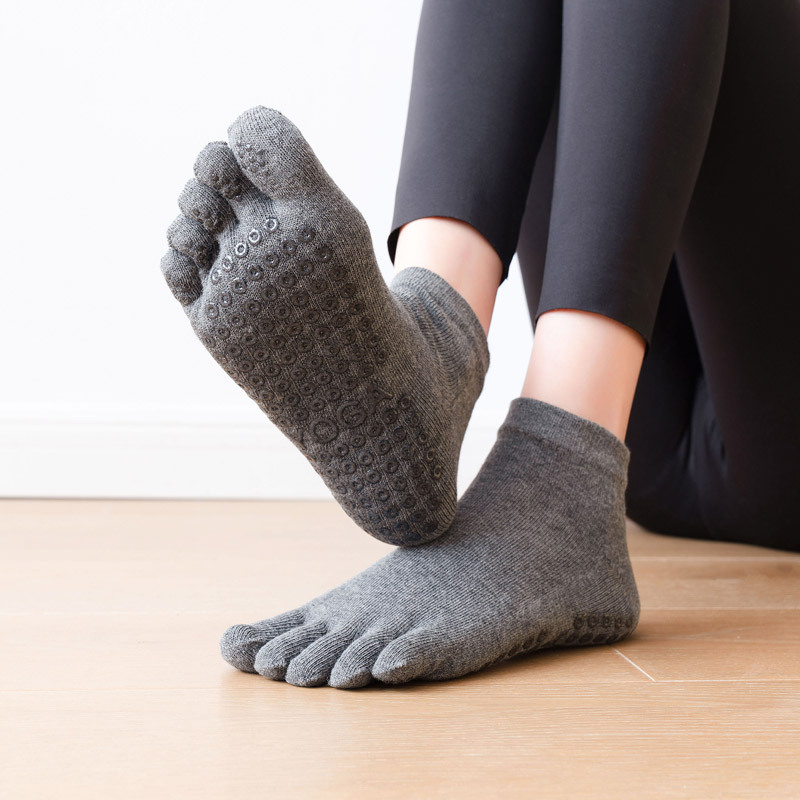 Calcetines antideslizantes de  - Yoga Dance & Fitness Center Llc reseña y precio