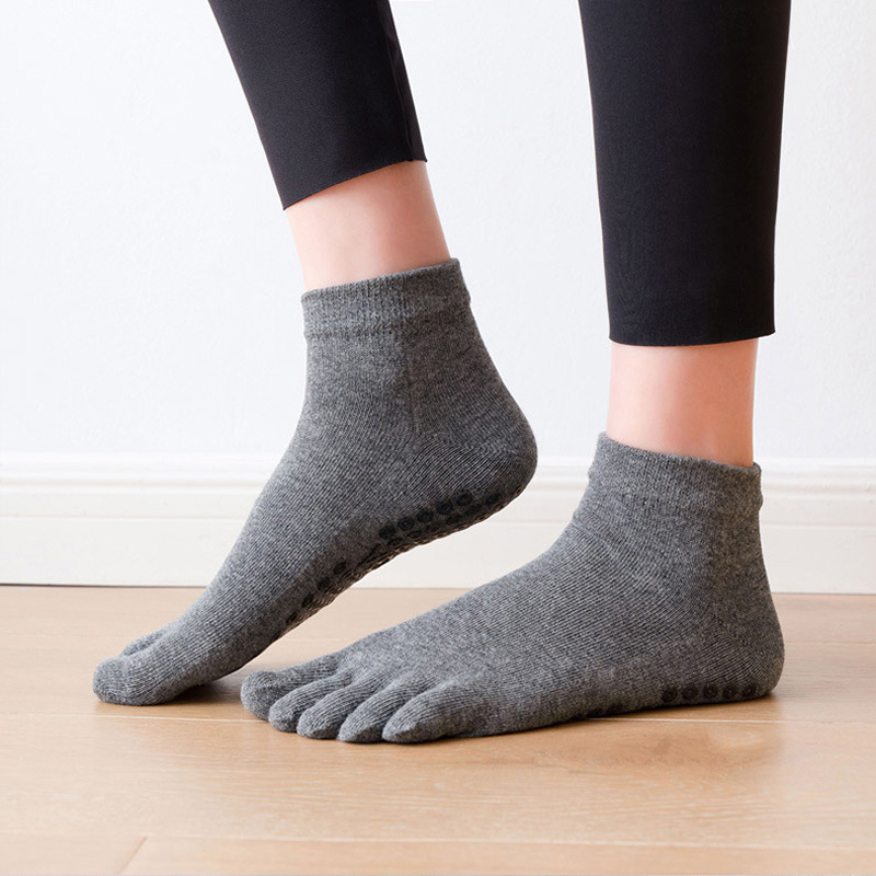 Calcetines antideslizantes de  - Yoga Dance & Fitness Center Llc reseña y precio